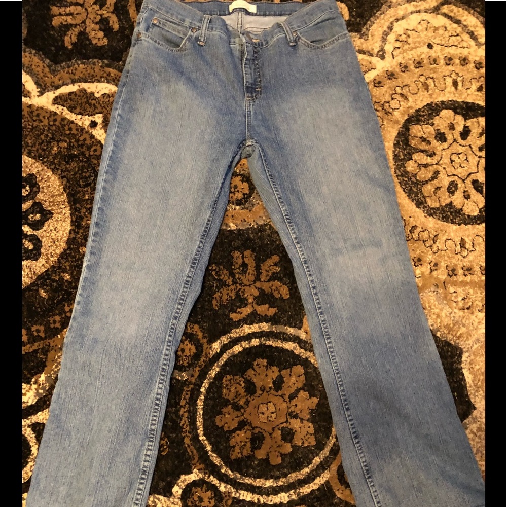 Women’s wranglers size 10